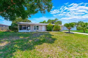 542 Saunders St, Sebastian, FL 32958 - Photo 1