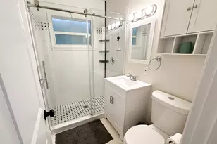 825 NE 6th St, Hallandale Beach, FL 33009 - Photo 8