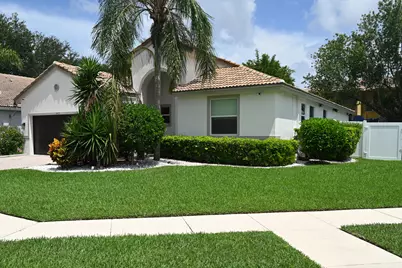 6403 C Durham Drive, Lake Worth, FL 33467 - Photo 2