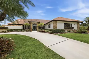 15395 Meadow Wood Dr, Wellington, FL 33414 - Photo 30
