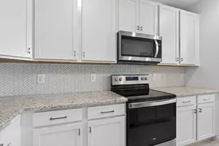 325 NW 33rd Ln, Pompano Beach, FL 33069 - Photo 14