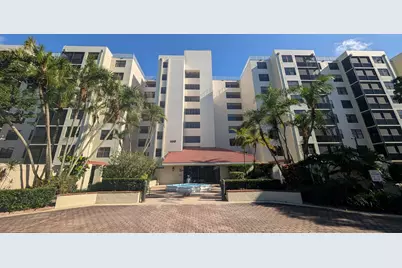 105 Lake Emerald #810, Oakland Park, FL 33309 - Photo 1