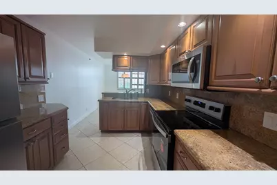 105 Lake Emerald #810, Oakland Park, FL 33309 - Photo 20