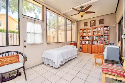 6640 Thornhill Court, Boca Raton, FL 33433 - Photo 10