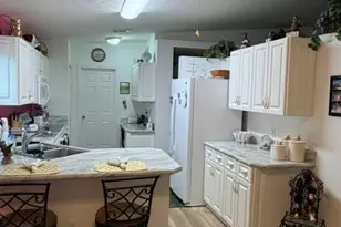 6019 Petticoat Pl, Fort Pierce, FL 34982 - Photo 10