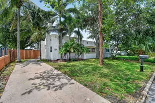 1005 Selkirk St, West Palm Beach, FL 33405 - Photo 1