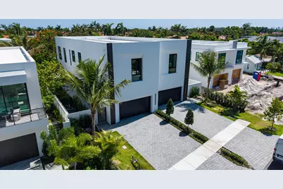 723 Lake Avenue N, Delray Beach, FL 33483 - Photo 2