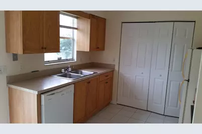 460 Fleming Avenue, Greenacres, FL 33467 - Photo 4