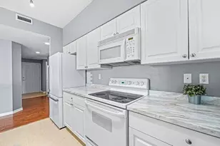 616 Clearwater Park Rd, West Palm Beach, FL 33401 - Photo 8