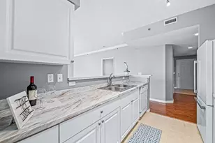 616 Clearwater Park Rd, West Palm Beach, FL 33401 - Photo 6