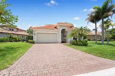 910 SW Palm Cove Drive, Palm City, FL 34990 - Photo 2