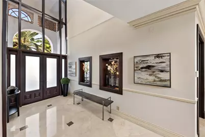 2430 Castilla Isle, Fort Lauderdale, FL 33301 - Photo 12