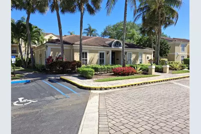 899 Riverside Drive #613, Coral Springs, FL 33071 - Photo 2