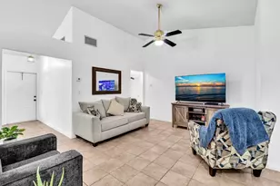 425 Shadow Wood Ln, Coral Springs, FL 33071 - Photo 14