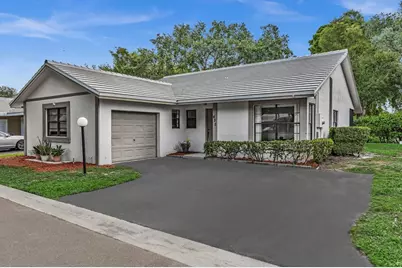 425 Shadow Wood Lane, Coral Springs, FL 33071 - Photo 2