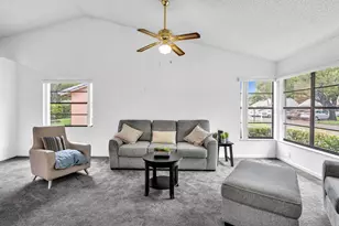 425 Shadow Wood Ln, Coral Springs, FL 33071 - Photo 6
