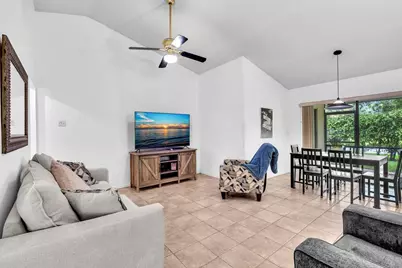 425 Shadow Wood Lane, Coral Springs, FL 33071 - Photo 12