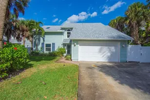 721 Shore Dr, Vero Beach, FL 32963 - Photo 1