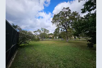 197 NW 113th Way, Coral Springs, FL 33071 - Photo 38