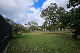 197 NW 113th Way, Coral Springs, FL 33071 - Photo 38