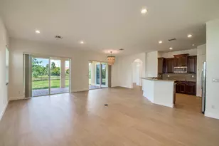172 Manor Cir, Jupiter, FL 33458 - Photo 10