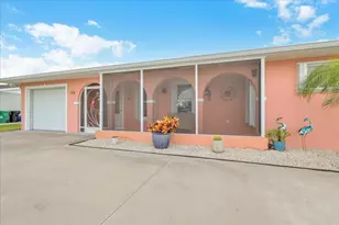611 SE Harborview Dr, Port Saint Lucie, FL 34983 - Photo 4
