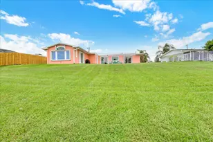 611 SE Harborview Dr, Port Saint Lucie, FL 34983 - Photo 68