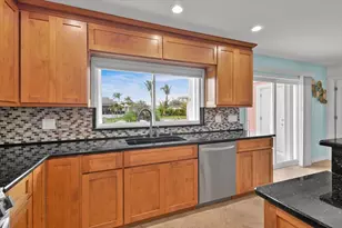 611 SE Harborview Dr, Port Saint Lucie, FL 34983 - Photo 16