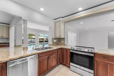 1525 SE 6th Street, Deerfield Beach, FL 33441 - Photo 8