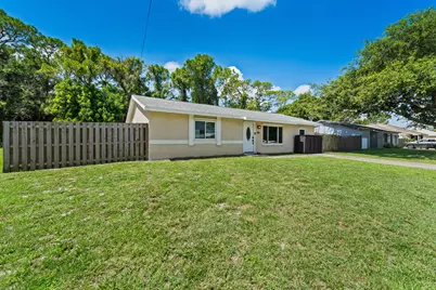 745 21st Street SW, Vero Beach, FL 32960 - Photo 1