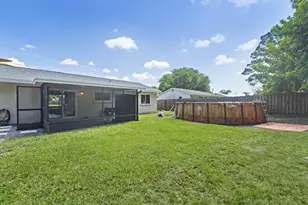 745 21st St SW, Vero Beach, FL 32960 - Photo 6