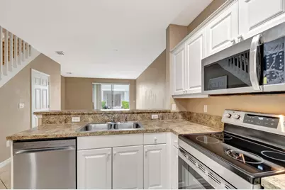 1912 Hibiscus Lane, Riviera Beach, FL 33404 - Photo 10