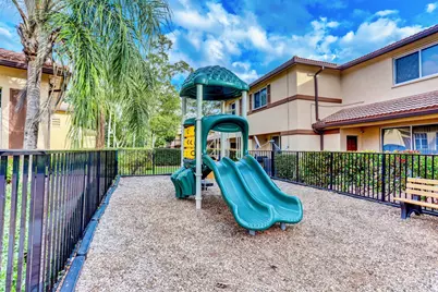 1912 Hibiscus Lane, Riviera Beach, FL 33404 - Photo 52