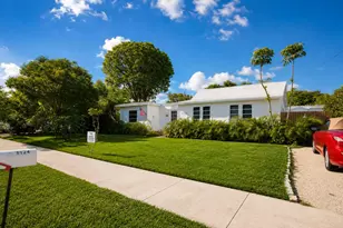 1124 18th Ave N, Lake Worth Beach, FL 33460 - Photo 2