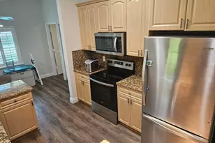 7621 NW 23rd St, Margate, FL 33063 - Photo 8