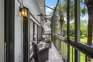 11863 Wimbledon Circle, Wellington, FL 33414 - Photo 24