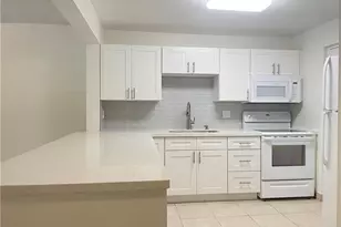 2307 S Cypress Bend Dr, Pompano Beach, FL 33069 - Photo 1