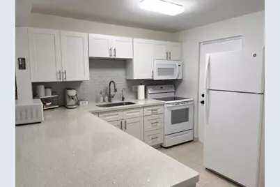 2307 S Cypress Bend Drive #207a, Pompano Beach, FL 33069 - Photo 4