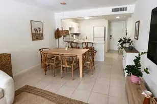 2307 S Cypress Bend Dr, Pompano Beach, FL 33069 - Photo 4