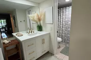 2307 S Cypress Bend Dr, Pompano Beach, FL 33069 - Photo 10