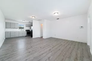 317 NW 14th St, Belle Glade, FL 33430 - Photo 4