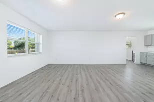 317 NW 14th St, Belle Glade, FL 33430 - Photo 2