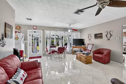 4760 NE 5th Avenue, Oakland Park, FL 33334 - Photo 10