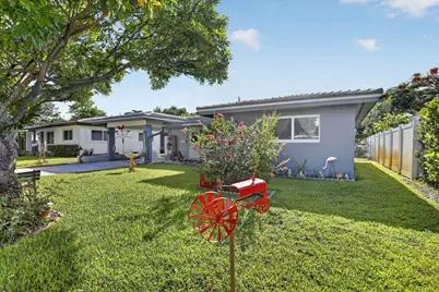 4760 NE 5th Avenue, Oakland Park, FL 33334 - Photo 2