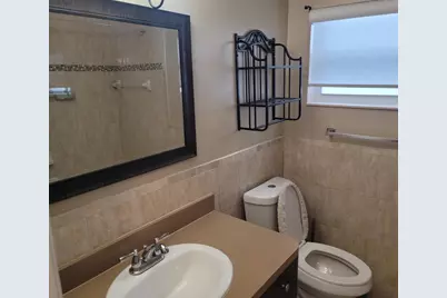 7613 NW 68th Terrace, Tamarac, FL 33321 - Photo 8