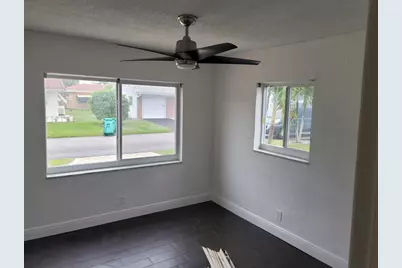 7613 NW 68th Terrace, Tamarac, FL 33321 - Photo 6
