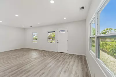 1566 NW 9th Avenue, Stuart, FL 34994 - Photo 8