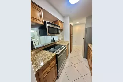 2305 N Congress Avenue #11, Boynton Beach, FL 33436 - Photo 4