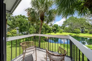 11863 Wimbledon Circle, Wellington, FL 33414 - Photo 10