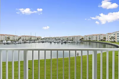 11 Harbour Isle Drive W #206, Fort Pierce, FL 34949 - Photo 2
